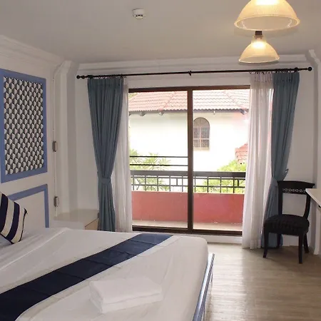 Kudos Boutique Hotel 4*