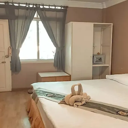 โรงแรม Safari Riviera