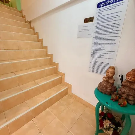 Jasmine Soi Buakhao Apartment *