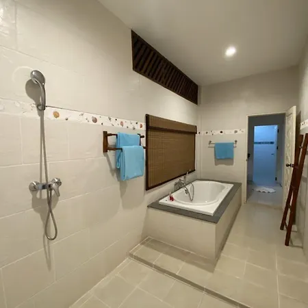 Raya Private Pool