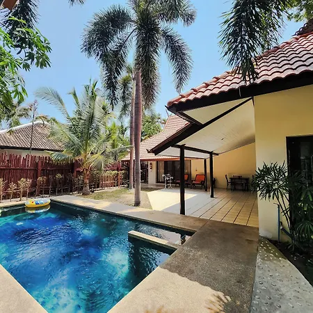 Raya Private Pool โรงแรม