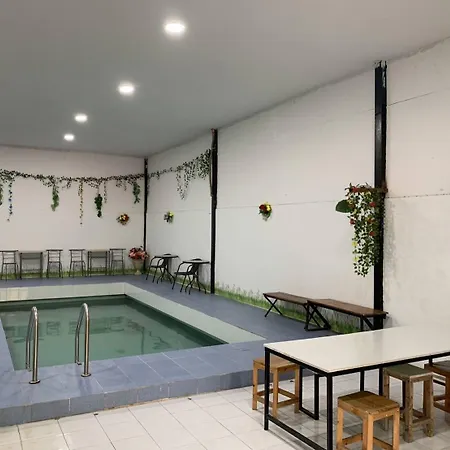 Rakchayanin Koh Larn Hotel 3*