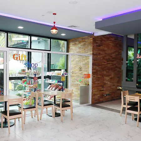 Arthitaya Nature & Lakkhana Poolside 5*