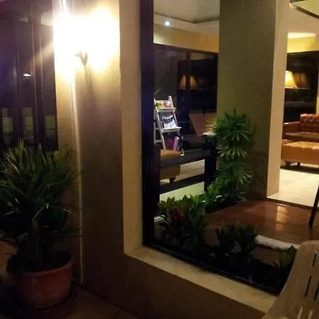 Dolphinplace โรงแรม Pattaya