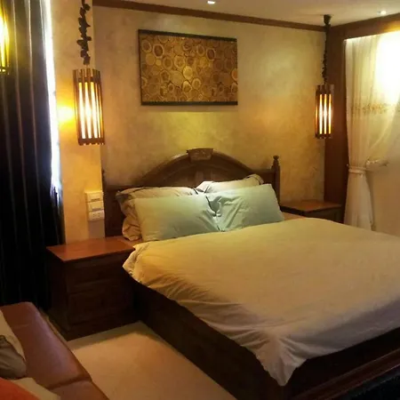 โรงแรม Dolphinplace 4*