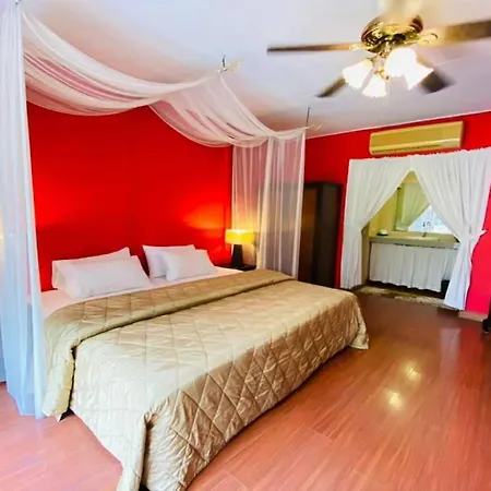Hotel Safari Riviera Pattaya