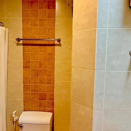 Hotel Authong 3*