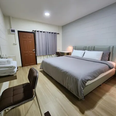 78'shometel 102 Superking Size Bed