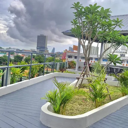 Dday Luxury By D-eco Wellness Centre