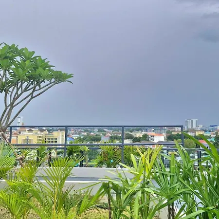 Dday Luxury By D-eco Wellness Centre โรงแรม