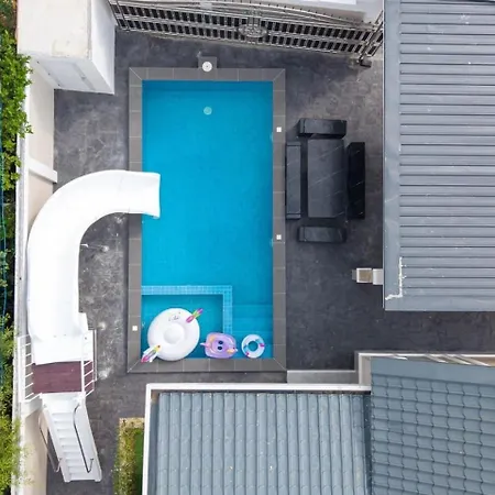 Pool 3br Slide Karaoke Pattaya