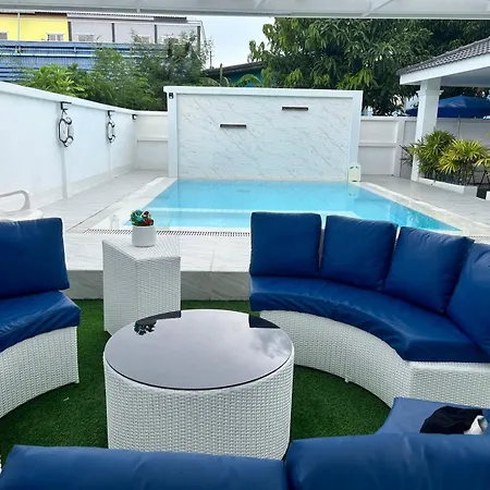 วิลล่า Luxury Near Center Pattaya