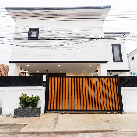 Lune&palm Pool 6br Outdoor Bbq Terrace Swimming Pool วิลล่า