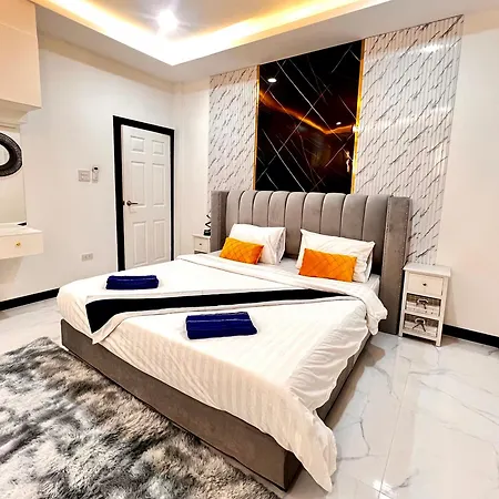วิลล่า Luxury Near Center *