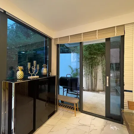 Villa Youth Journey Six-bedroom Pool Pattaya
