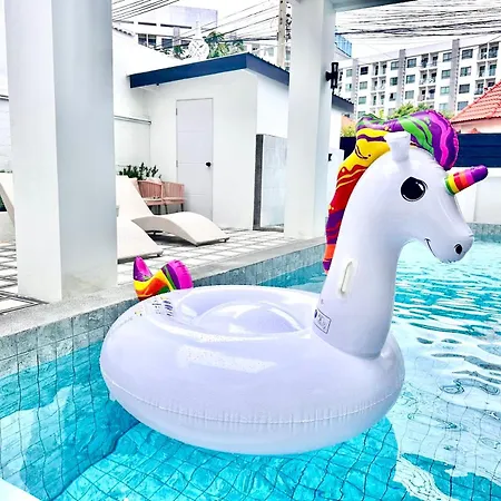 Lune&palm Pool 6br Outdoor Bbq Terrace Swimming Pool