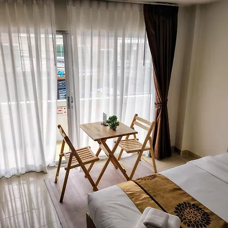 Amai Pancakery And 3* Pattaya