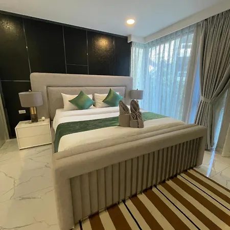 Villa Youth Journey Six-bedroom Pool