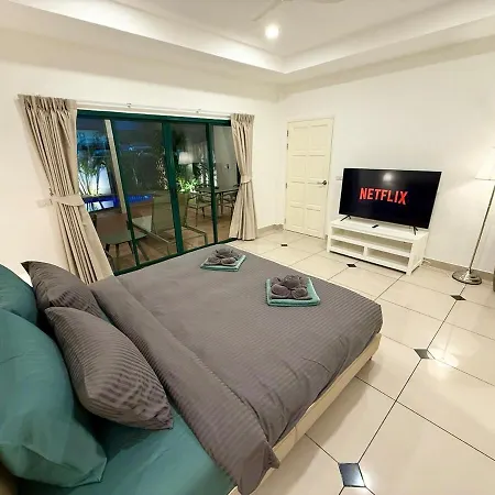 วิลล่า Newly Renovated - 2 Bedroom - Private Pool Villa, Centre Pattaya