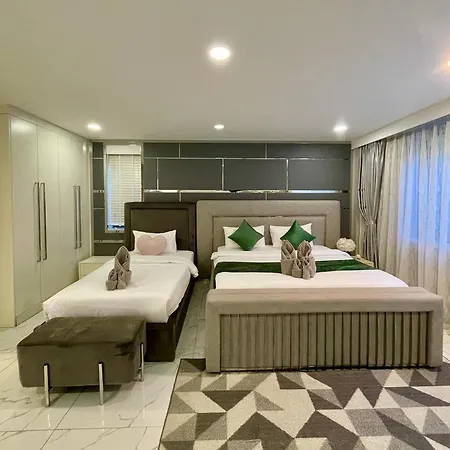 Villa Youth Journey Six-bedroom Pool *