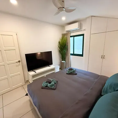 วิลล่า Newly Renovated - 2 Bedroom - Private Pool Villa, Centre