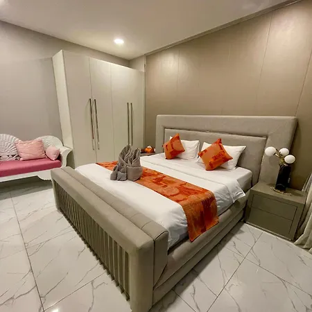 Villa Youth Journey Six-bedroom Pool Pattaya