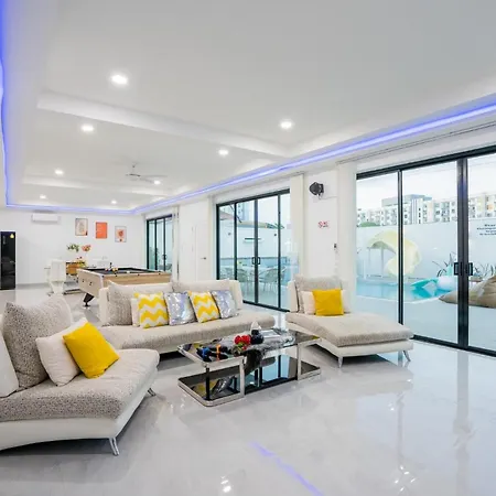 Villa Nine9 Luxury Poolvilla Walking Street 3 Bedrooms *
