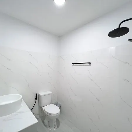 Saga Pool House 5br, 200m From