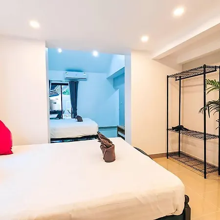 Luxury Pool Center C8 - 4 Bedroom