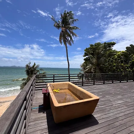 วันหยุดที่บ้าน Tiki House