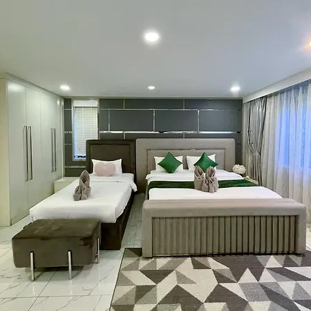 Youth Journey Six-bedroom Pool Villa