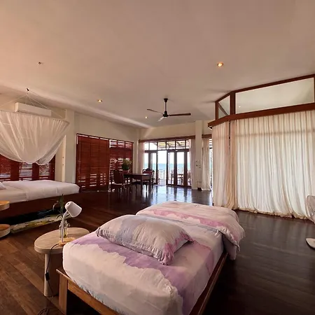 วันหยุดที่บ้าน Tiki House