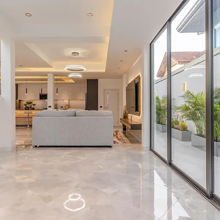 Moonlight Luxury Pool & Yahaha Villa Pattaya