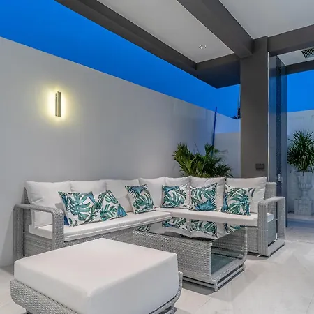 Moonlight Luxury Pool & Yahaha Villa *