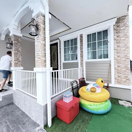 Pool 3br Slide Karaoke วิลล่า *