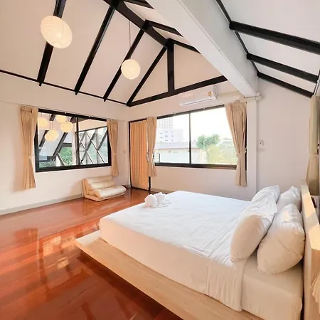 Saga Pool House 5br, 200m From *
