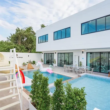 Nine9 Luxury Poolvilla Walking Street 3 Bedrooms Pattaya