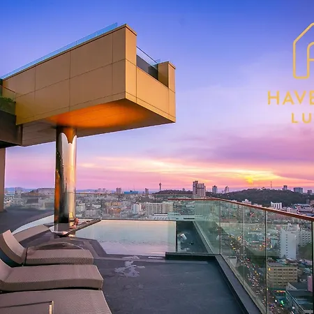 อพาร์ทเม้น Edge Pty High-floor Sea View By 78 *