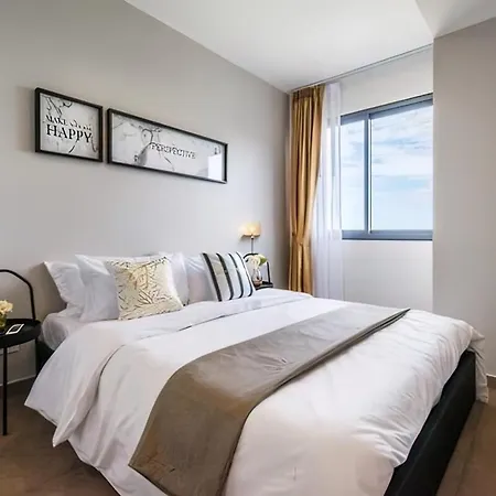 อพาร์ทเม้น Unixx Panoramic Seaview Pattaya