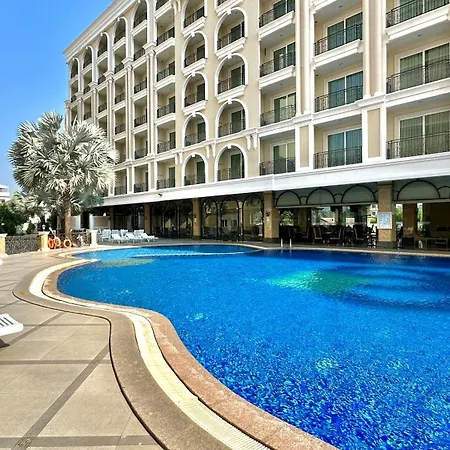 อพาร์ทเม้น Lk Crystal Pattaya