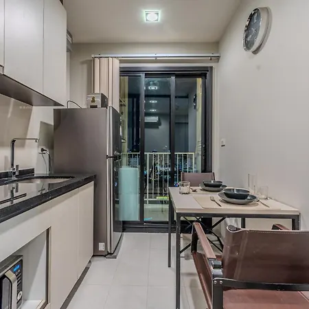 Apartment The Base By Silqstay Iv Pattaya