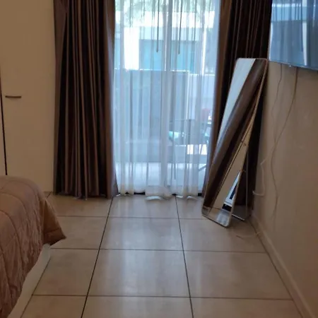 Siam Otg Apartment *