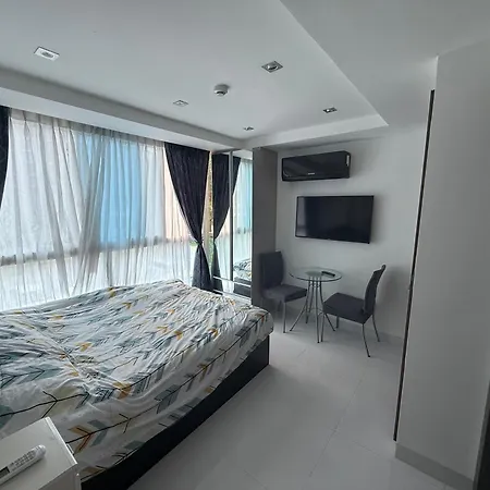 อพาร์ทเม้น 2 Bedrooms With Coffee Machine,gym,rooftop Pool *