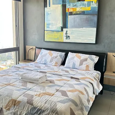 Unixx Seaview Pattaya