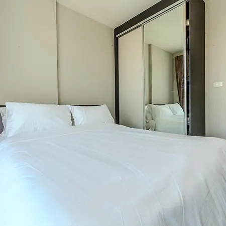 The Base By Silqstay Iv Pattaya