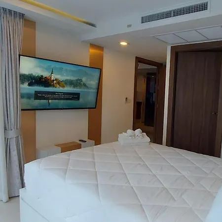 อพาร์ทเม้น Grand Avenue Pattaya, 2bed 2baths, Pool-view 66sqm