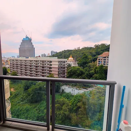Unixx Apartment Pattaya