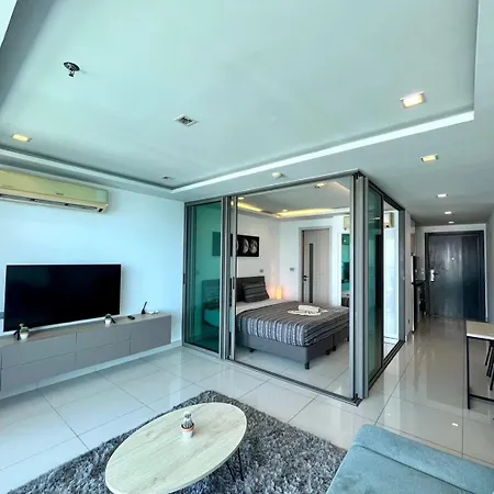 Sea View 1bedroom Wong Amat Tower 3312