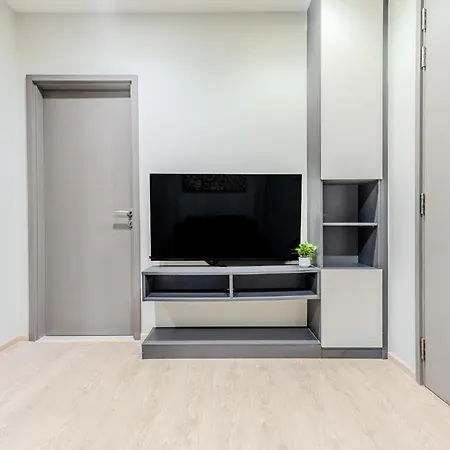 Apartment The Base By Silqstay Iv *