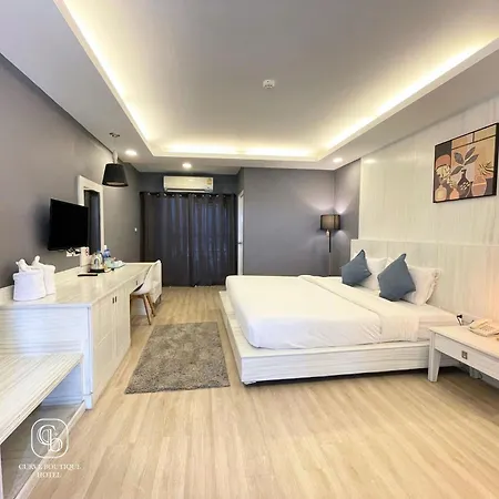 Curve Boutique * Pattaya